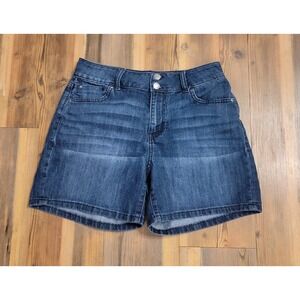 Maurice’s High-Rise Denim Shorts Medium Wash Women’s Size 6